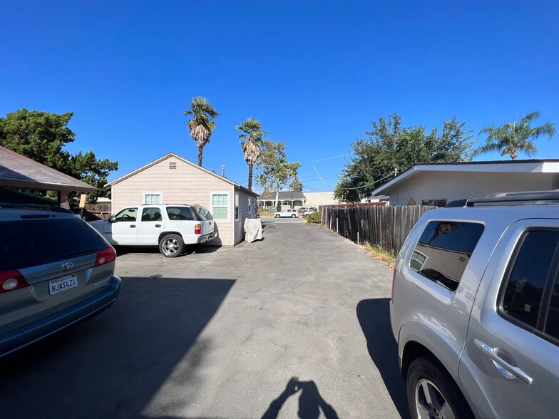 More Photos Of 565 N Beech St, Escondido Apartments For Sale