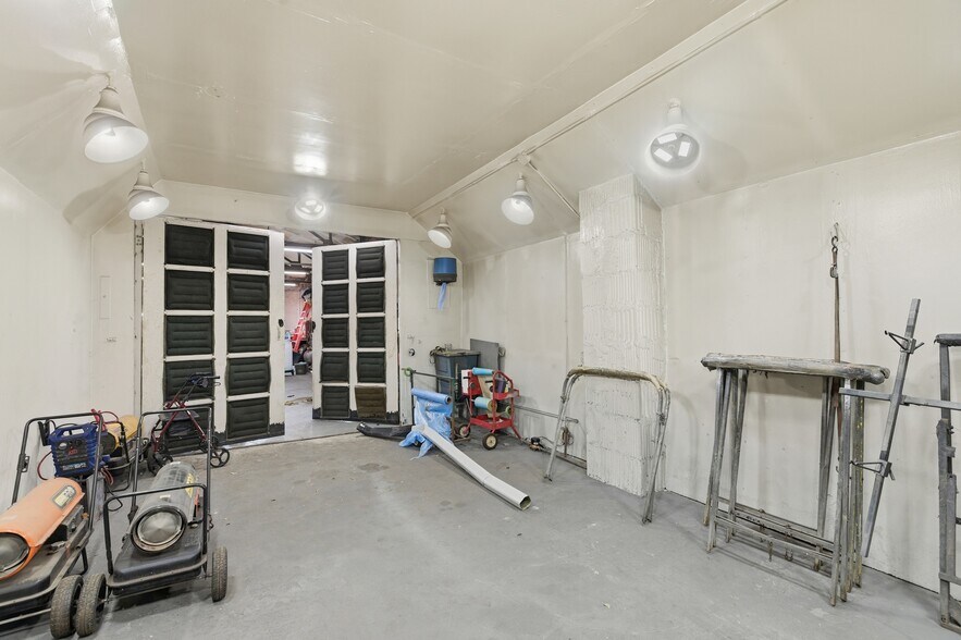More Photos Of 59 W Church St, Spring Valley Auto Repair For Sale