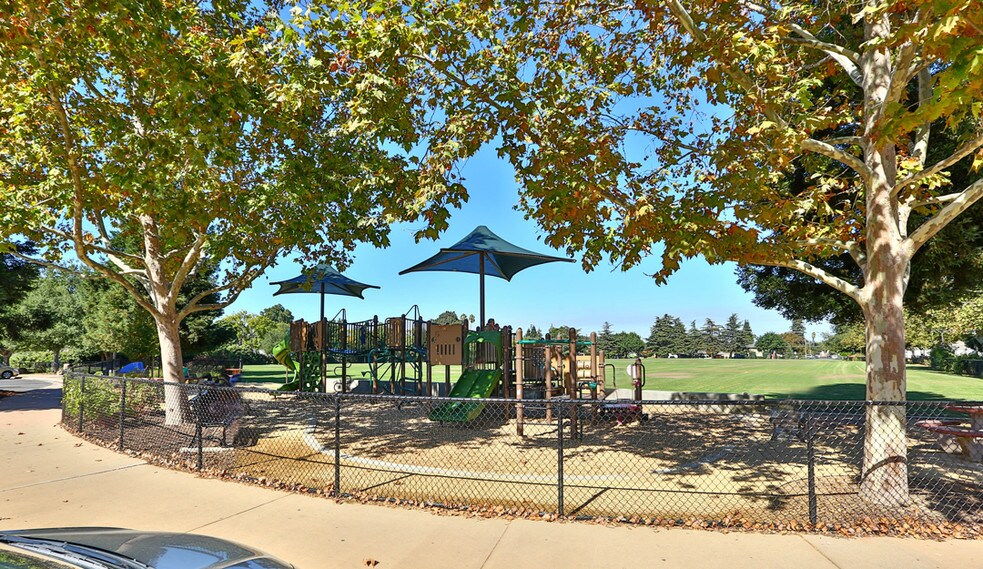 More Photos Of 1 W Campbell Ave, Campbell Office For Lease