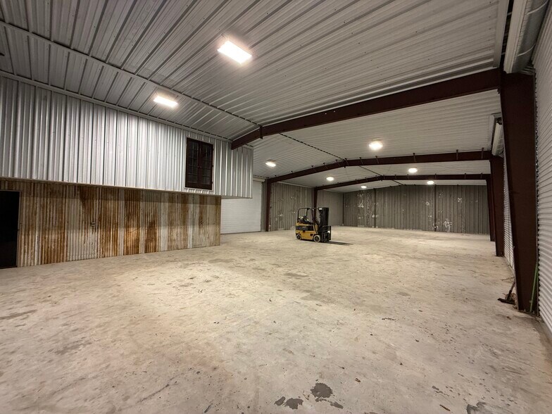 More Photos Of 1141 FM 517 Rd, Alvin Industrial For Sale