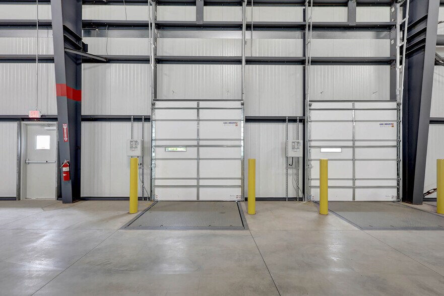 More Photos Of 2685 Riverport Rd, Chattanooga Industrial For Sale