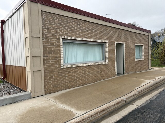 More Photos Of 1846-1848 3rd St N, Saint Cloud Flex For Lease