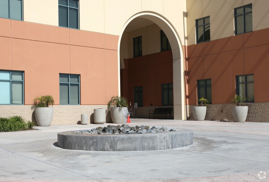 More Photos Of 16465 Sierra Lakes Pky, Fontana Medical For Lease