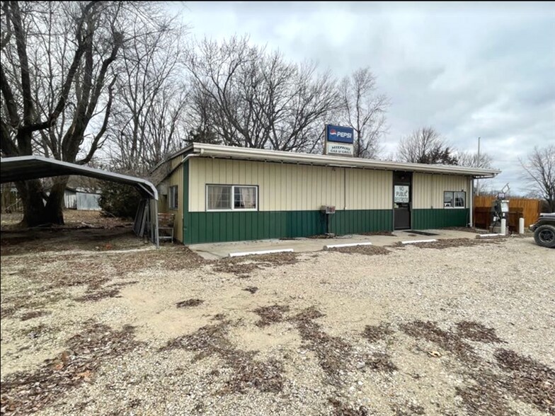 More Photos Of 510 E Main St, Atlanta Convenience Store For Sale