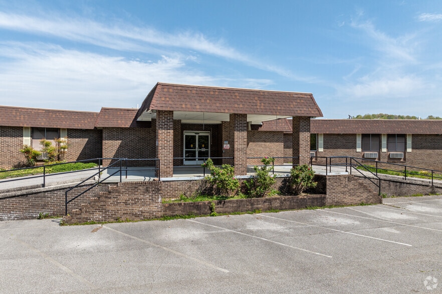 More Photos Of 240 Hannah Rd, Harriman Rehabilitation Center For Sale