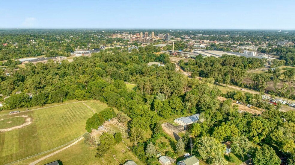 More Photos Of 1300 Mitchell St, Jackson Industrial For Sale