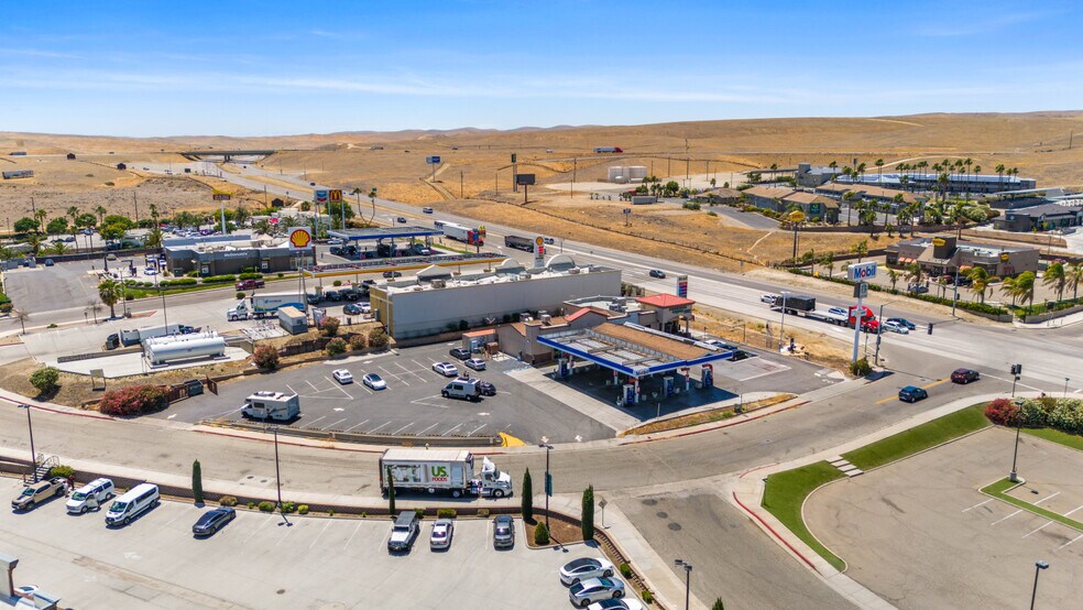 More Photos Of 33300 Bernard Dr, Kettleman City Freestanding For Sale