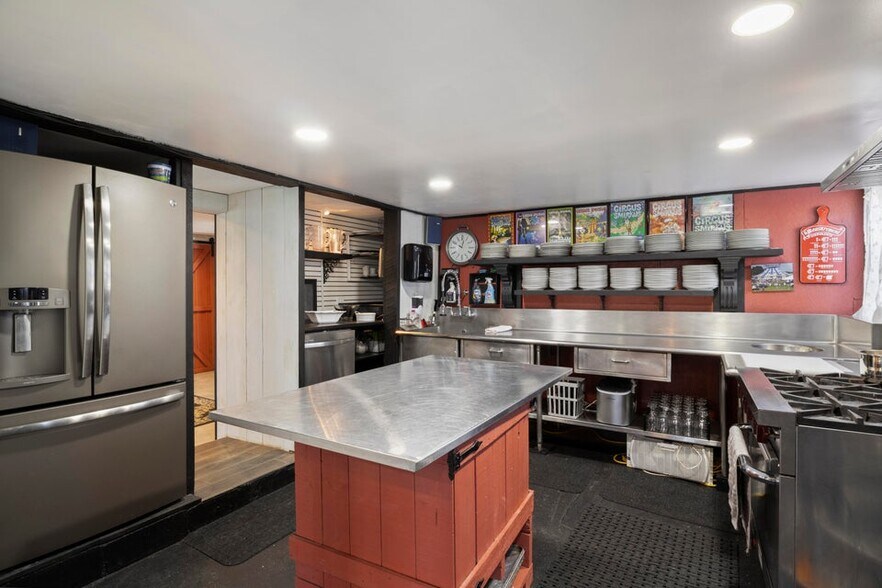 More Photos Of 245 Arundel Rd, Kennebunkport Lodge Meeting Hall For Sale