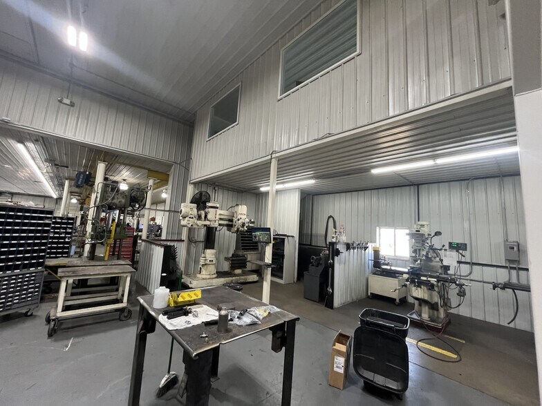More Photos Of 15630 68th Ave, Coopersville Manufacturing For Sale