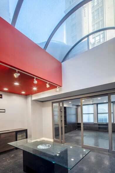 More Photos Of 32 W 39th St, New York Loft Creative Space For Lease