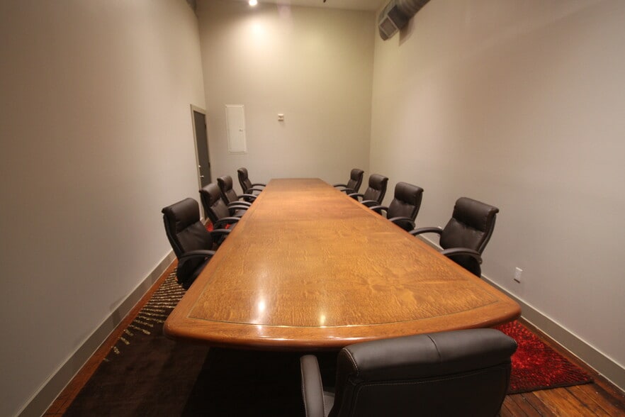 More Photos Of 321 S Flores St, San Antonio Coworking Space