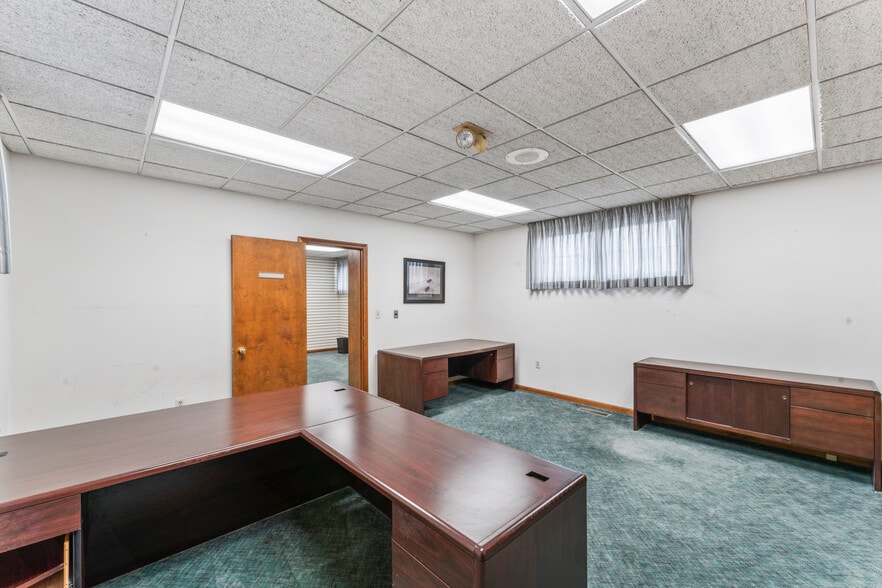 More Photos Of 1650 West St, Southington Storefront Retail Office For Sale