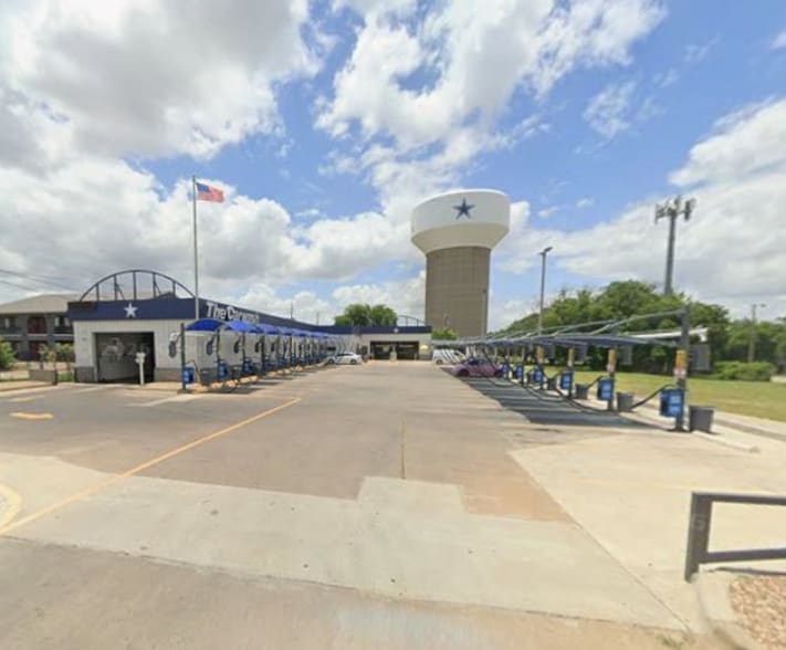 More Photos Of 316 N Collins St, Arlington Carwash For Sale