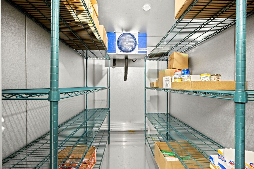 More Photos Of 470 Mediterranean Dr, McKinney Storefront For Lease