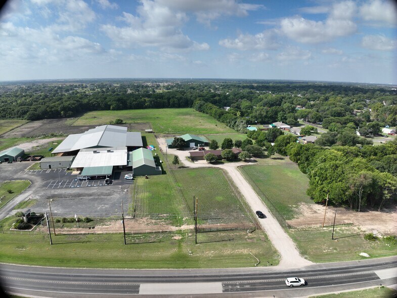 More Photos Of 1003 FM664 Ferris, TX, Red Oak Office For Sale