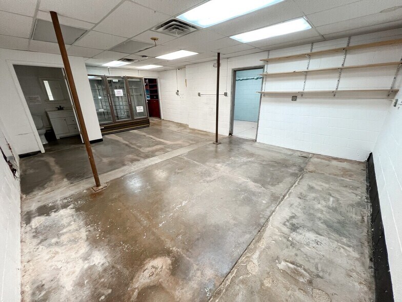 More Photos Of 4606 W Wall St, Midland Flex For Sale