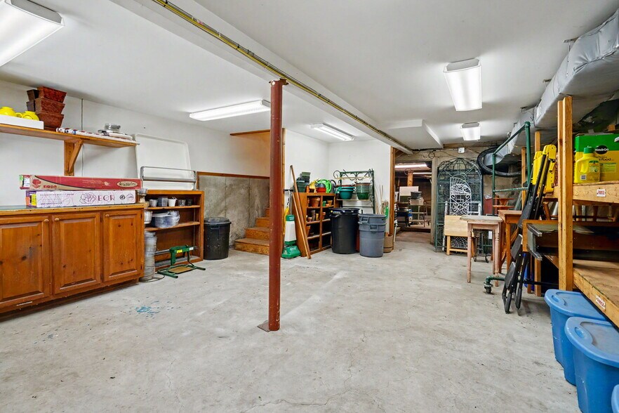 More Photos Of 11 Turnpike St, Jaffrey Freestanding For Sale