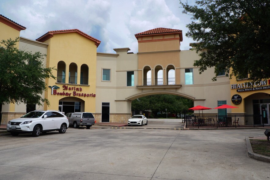 More Photos Of 3005-3115 W Loop 610, Houston Unknown For Lease