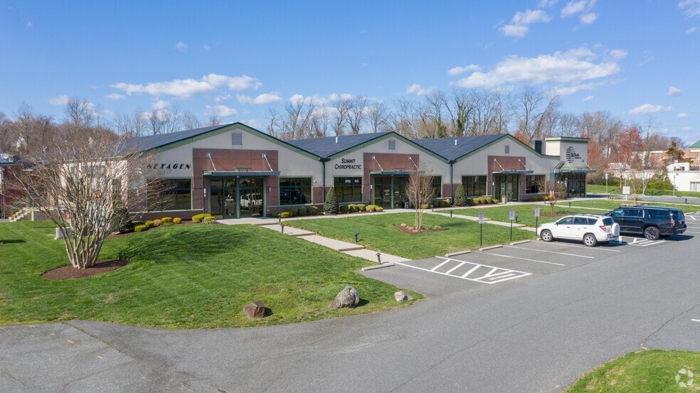 More Photos Of 2129 Pulaski Hwy, Havre De Grace Showroom For Lease