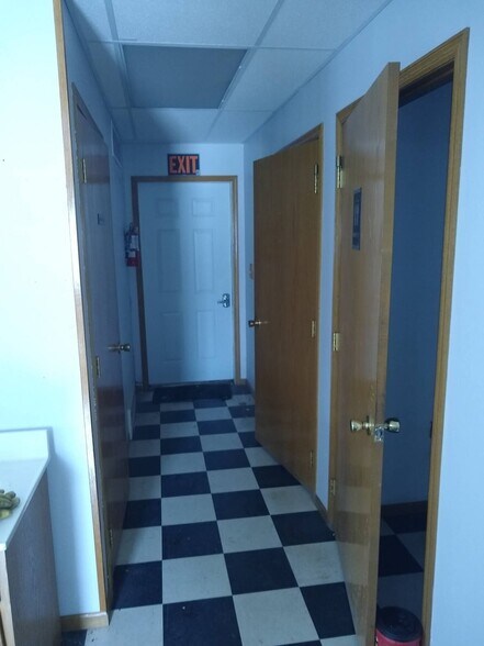 More Photos Of 301 Main St E, Hendrum Office For Sale