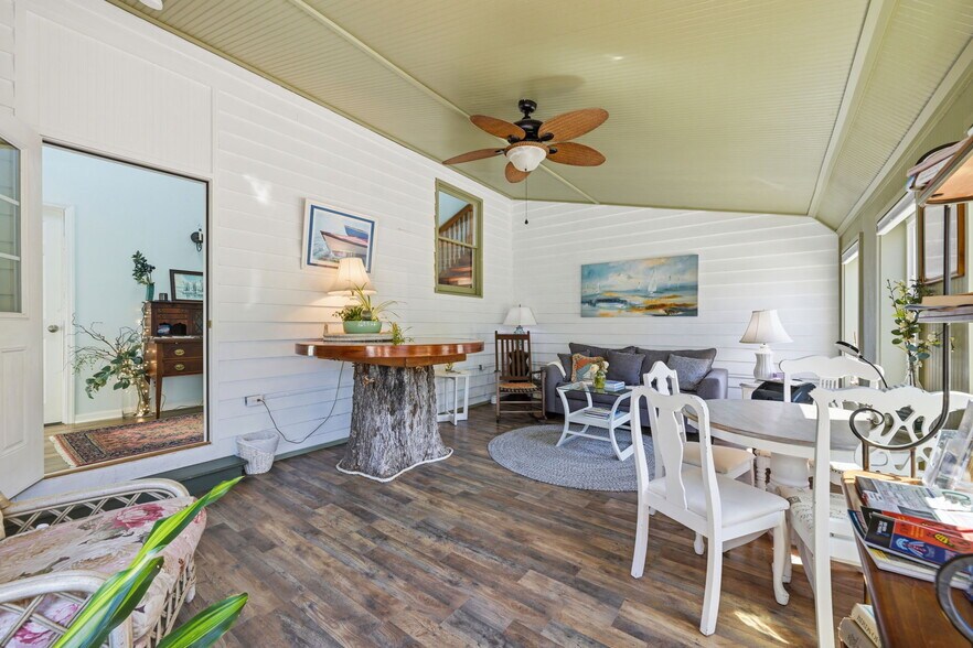 More Photos Of 508 Church St, Oriental Hospitality For Sale