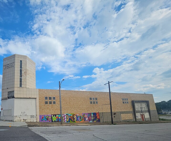 More Photos Of 1466 Evergreen Ave, Saint Louis Warehouse For Sale