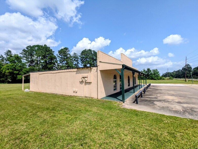 More Photos Of 5733 Highway 69 S, Kountze Freestanding For Sale