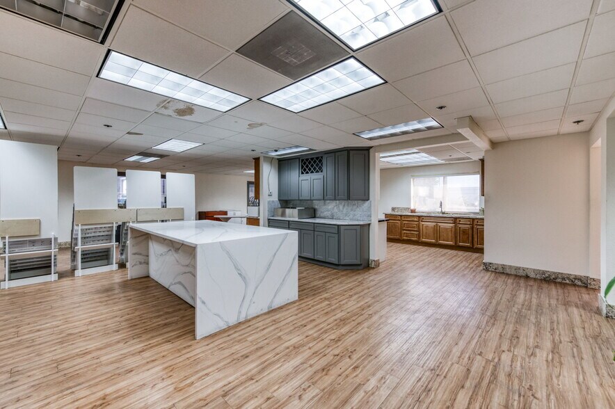More Photos Of 5333 N Cornelia Ave, Fresno Warehouse For Sale