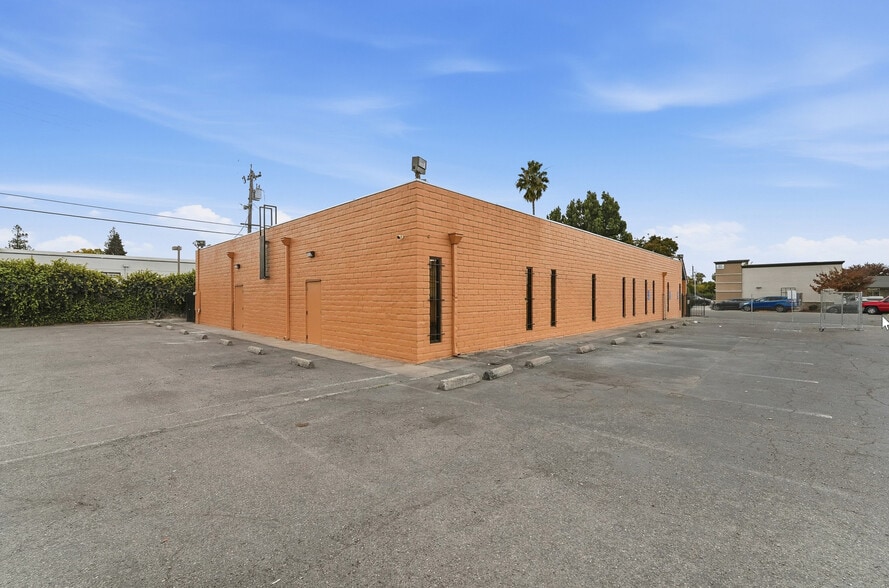 More Photos Of 6006 N El Dorado St, Stockton Office For Sale