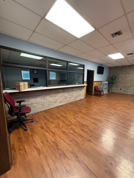 More Photos Of 1074 Southern Ave, Fayetteville Medical For Lease