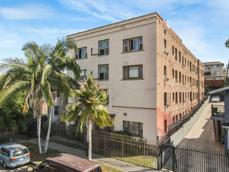 Primary Photo Of 138 S Westmoreland Ave, Los Angeles Apartments For Sale