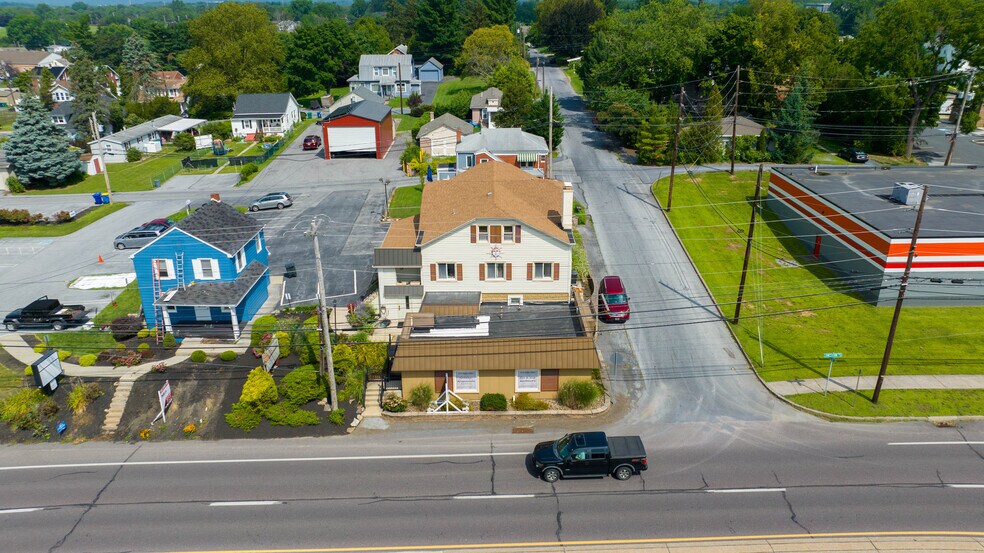 Primary Photo Of 4814 Jonestown Rd, Harrisburg Office Residential For Sale