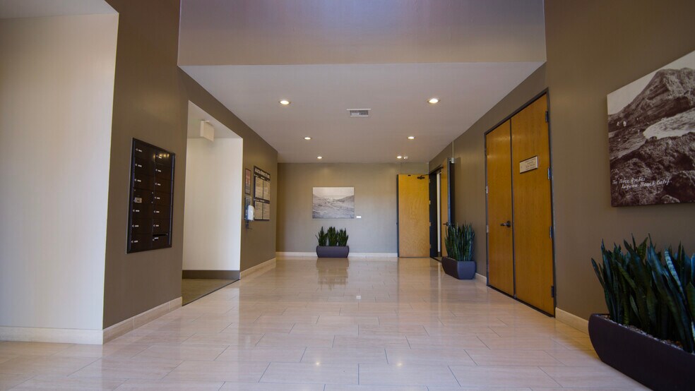 More Photos Of 25201 Paseo de Alicia, Laguna Hills Office For Lease