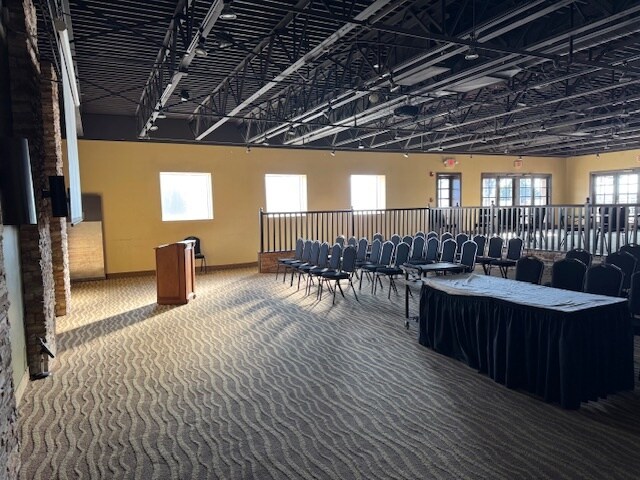 More Photos Of 12031 Lackland Rd, Saint Louis Hotel For Lease