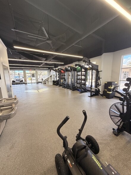 More Photos Of 24851 S Tamiami Trl, Bonita Springs General Retail For Lease