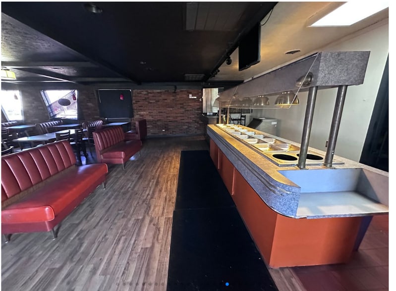 More Photos Of 3927 Dixie Hwy, Louisville Restaurant For Sale
