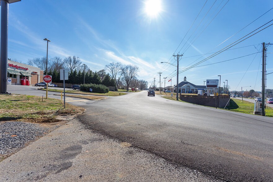 More Photos Of 4460 Keith St NW, Cleveland Freestanding For Sale