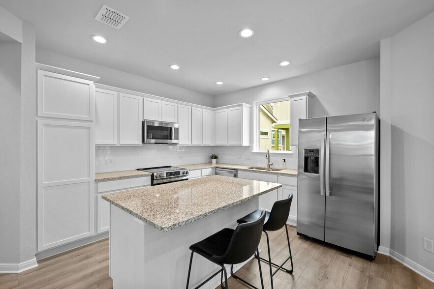 More Photos Of Garten Haus at Solms Landing, New Braunfels Specialty For Sale