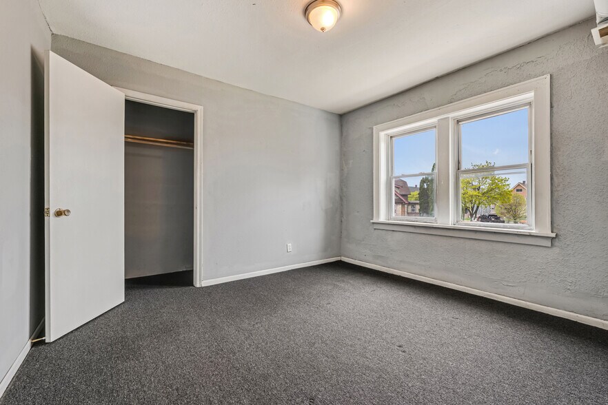 More Photos Of 2214 W Hopkins St, Milwaukee Apartments For Sale