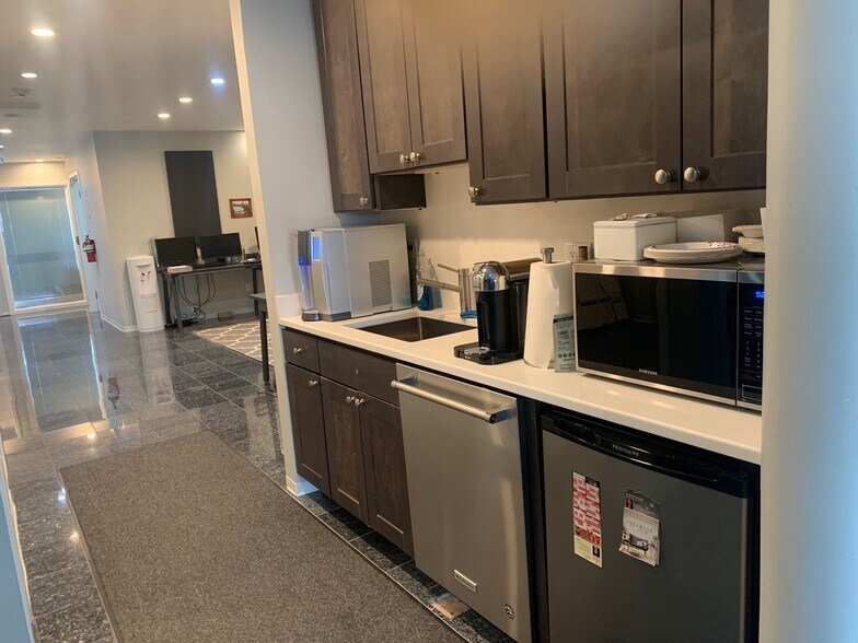 More Photos Of 37 Newbury St, Boston Office For Lease