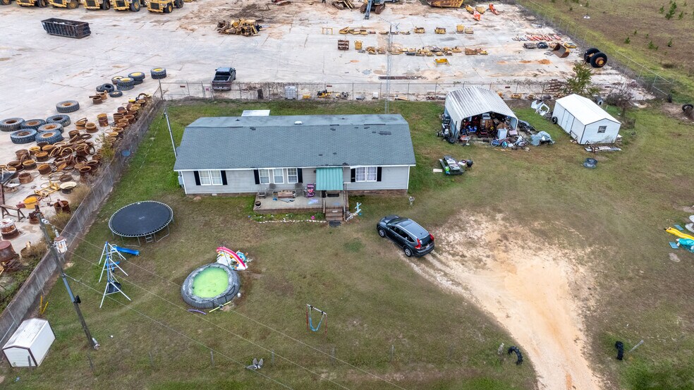 More Photos Of 11708 GA Highway 24 W, Sandersville Warehouse For Sale