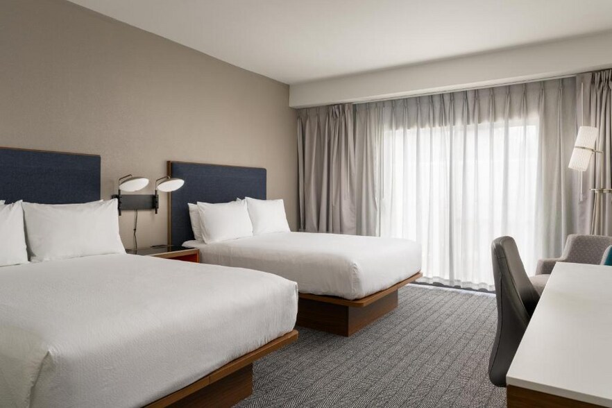 More Photos Of 580 Millennium Blvd, Brunswick Hotel For Sale