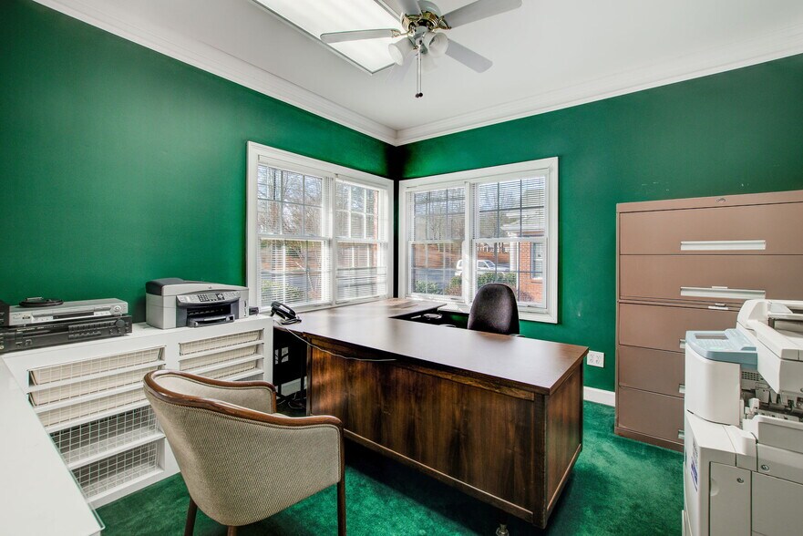 More Photos Of 555 Sun Valley Dr, Roswell Office For Sale