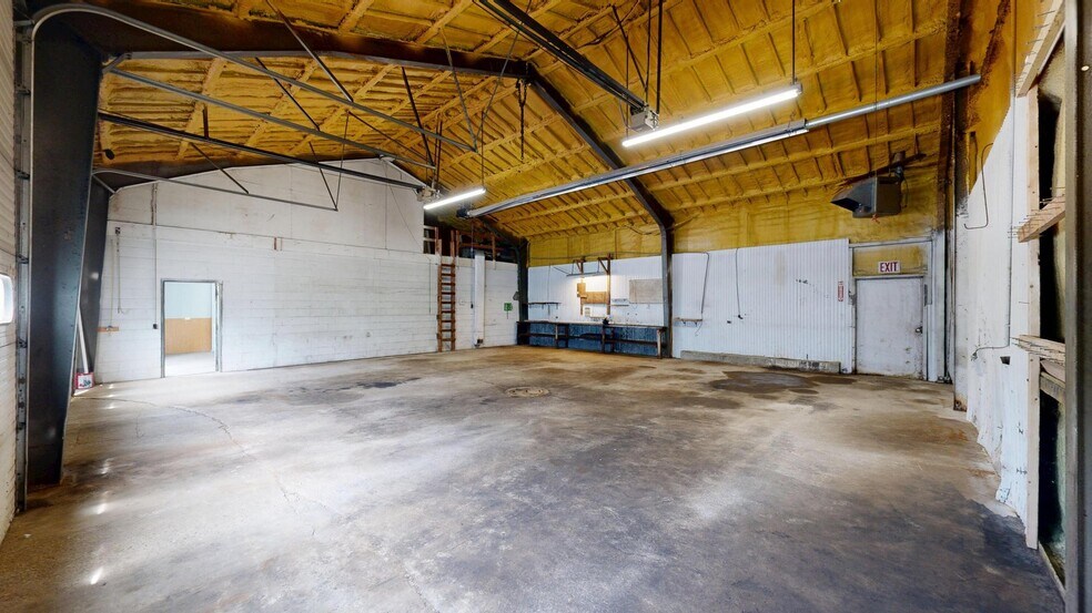 More Photos Of 120 W Charles St, Readstown Warehouse For Sale