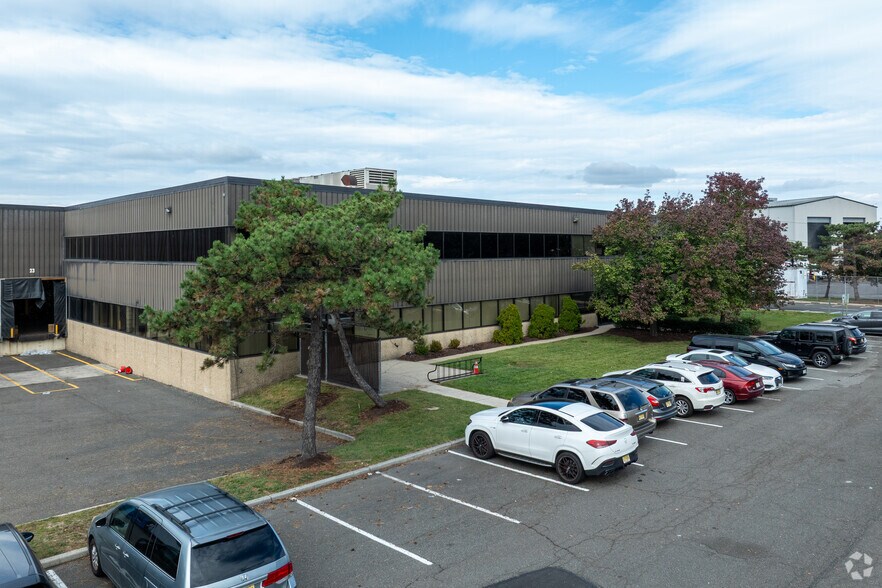 Primary Photo Of 35 Henry St, Secaucus Manufacturing For Lease