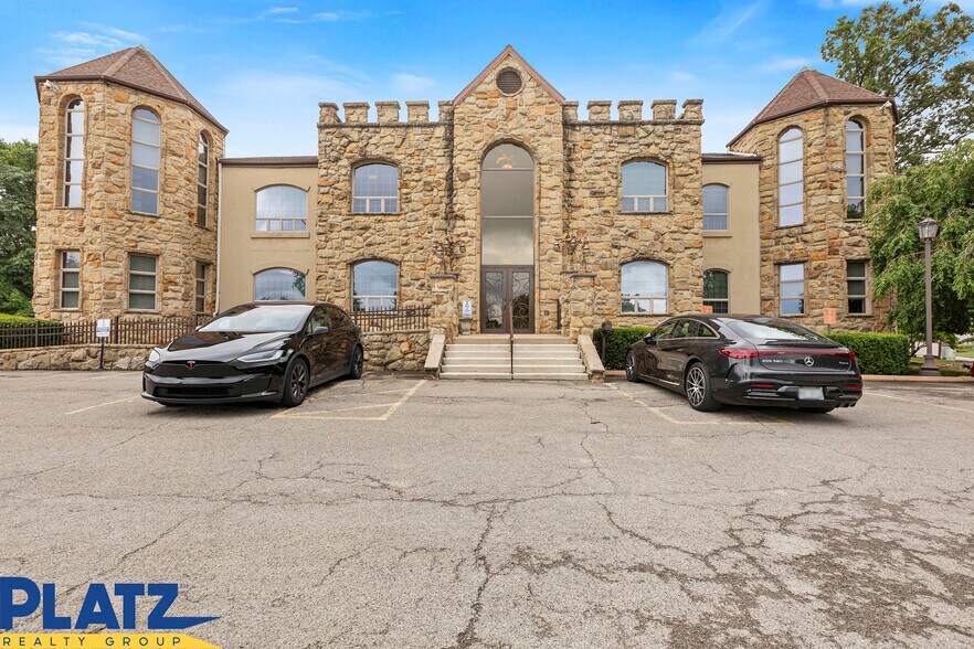 Primary Photo Of 8544 Hickory Hill Dr, Poland Office For Lease