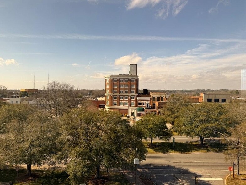 More Photos Of 327 Main St, Greenwood Office For Sale