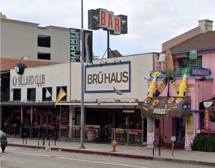 More Photos Of 11829 Wilshire Blvd, Los Angeles Storefront For Sale