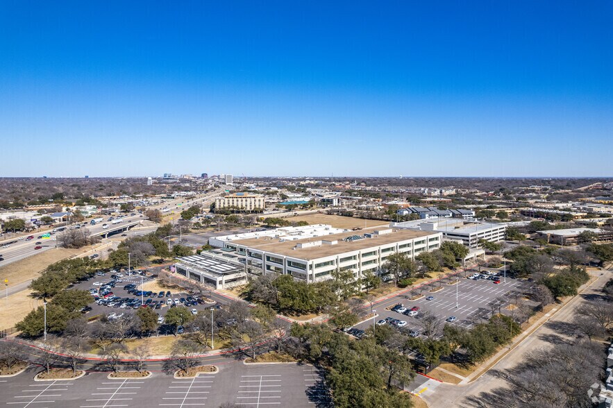 More Photos Of 901 S Central Expy, Richardson Office For Lease