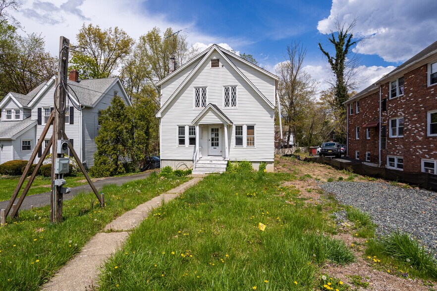 More Photos Of 350 Main St, Chatham Office Residential For Sale